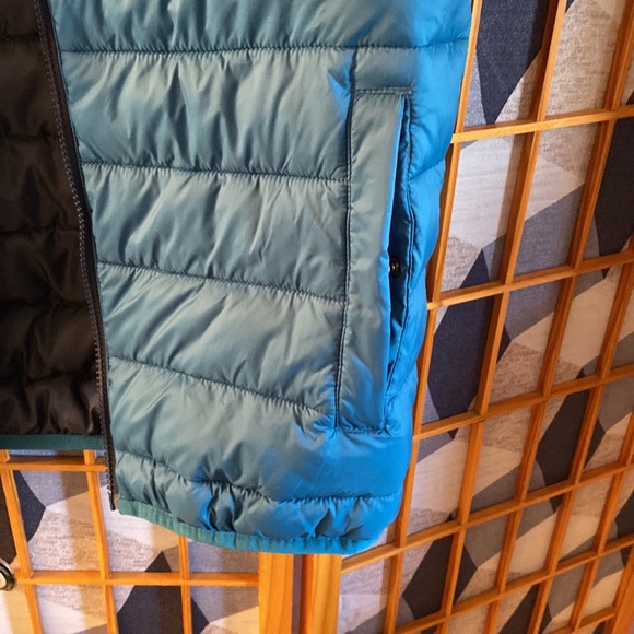Swiss Tech Teal Puffer Men’s Vest - Picture 2 of 4